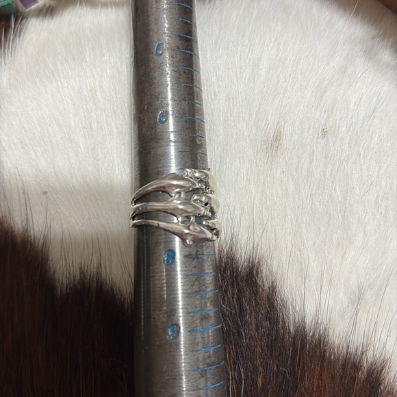Sterling silver dolphin/shark ring - Picture 4 of 4